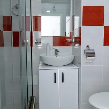 Premia * 로즈니차